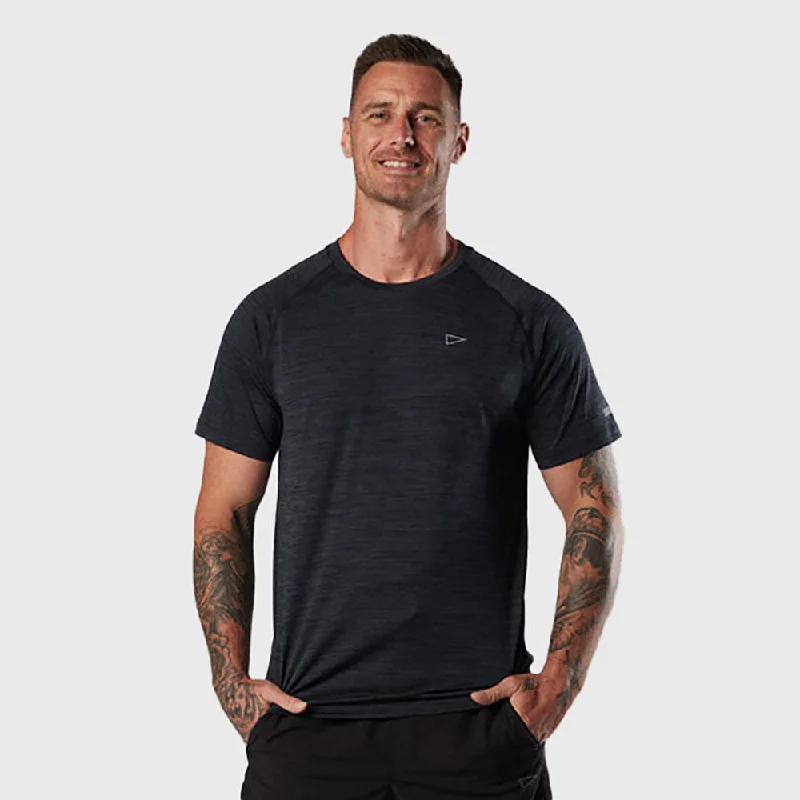 Men's Shirts with Ruffled HemlinesSQD Athletica - Ventilate Tee