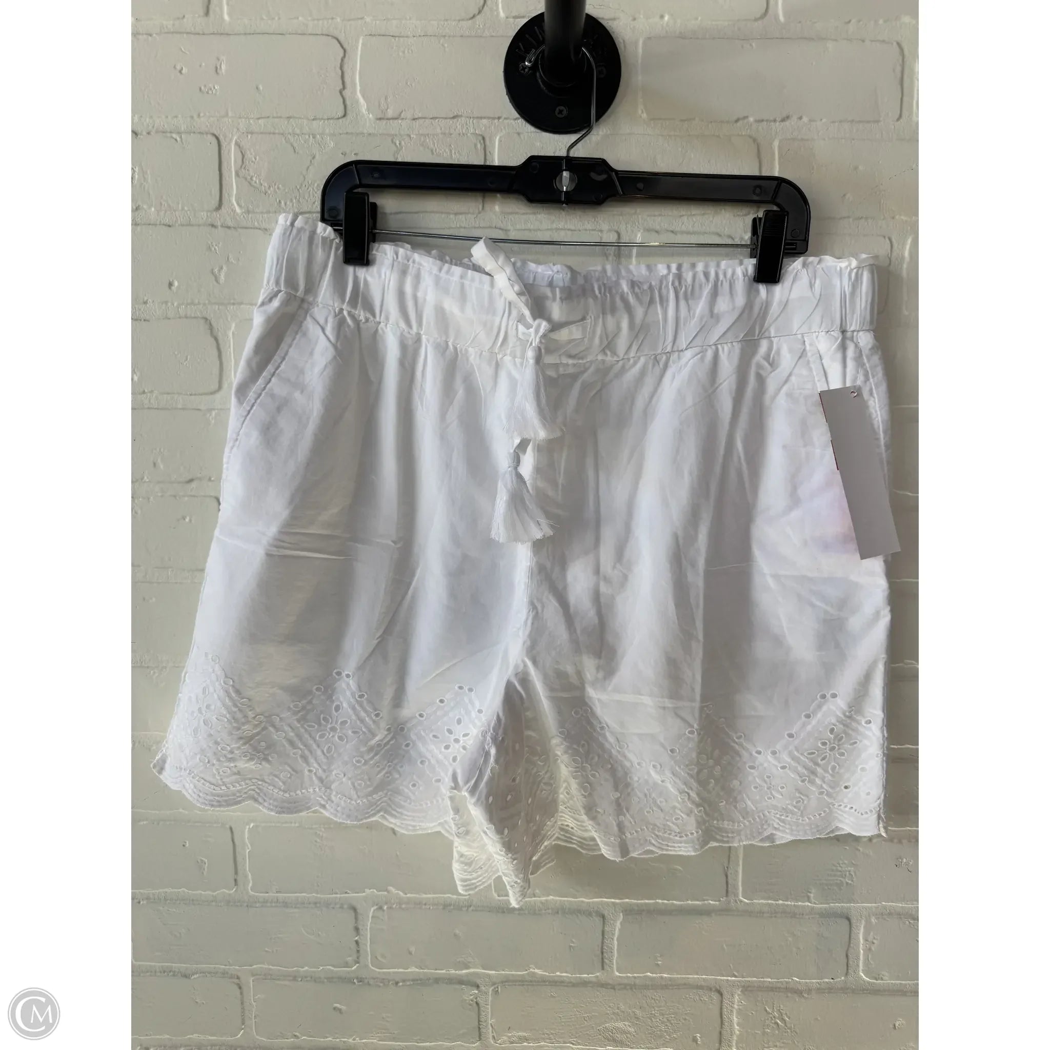 Men's Pants with Hidden PocketsShorts By Talbots In White, Size: 12
