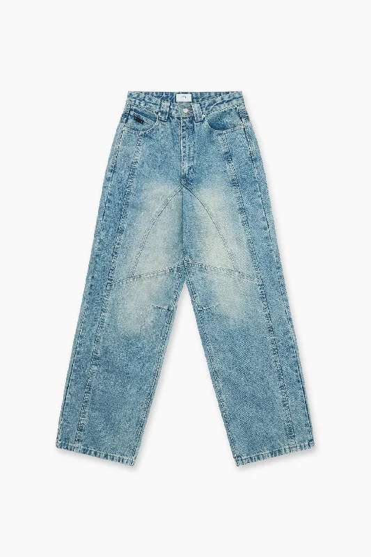 Men's Pants with Stain-Resistant TreatmentSEAM DETAIL WIDE LEG JEAN | PARRISH BLUE