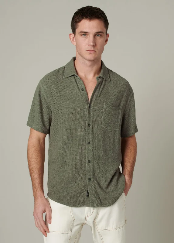 Men's Tailored Shirts for a Sharp AppearanceSCOTT S/S SHIRT