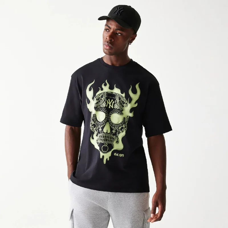 Men's Shirts with UV ProtectionNew York Yankees MLB Glow Black Oversized T-Shirt