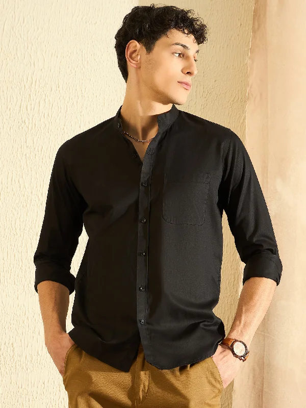 Men's Color-Blocking Shirts for a Statement LookDENNISON Men Black Smart Slim Fit Solid Water & Stain Repellent Pure Cotton Casual Shirt