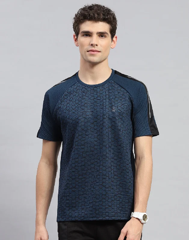 Men's Shirts with French CuffsMen Navy Blue Solid Round Neck Half Sleeve T-Shirt