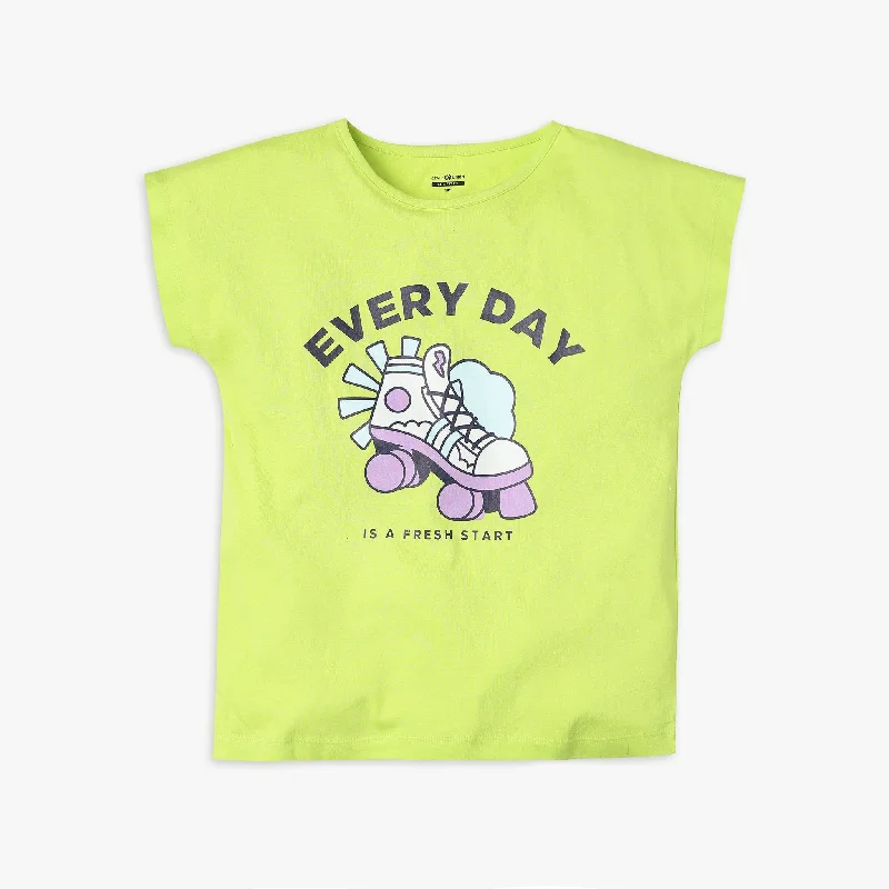 Casual Men's T-ShirtsGirl's Regular Fit Graphic T-Shirt