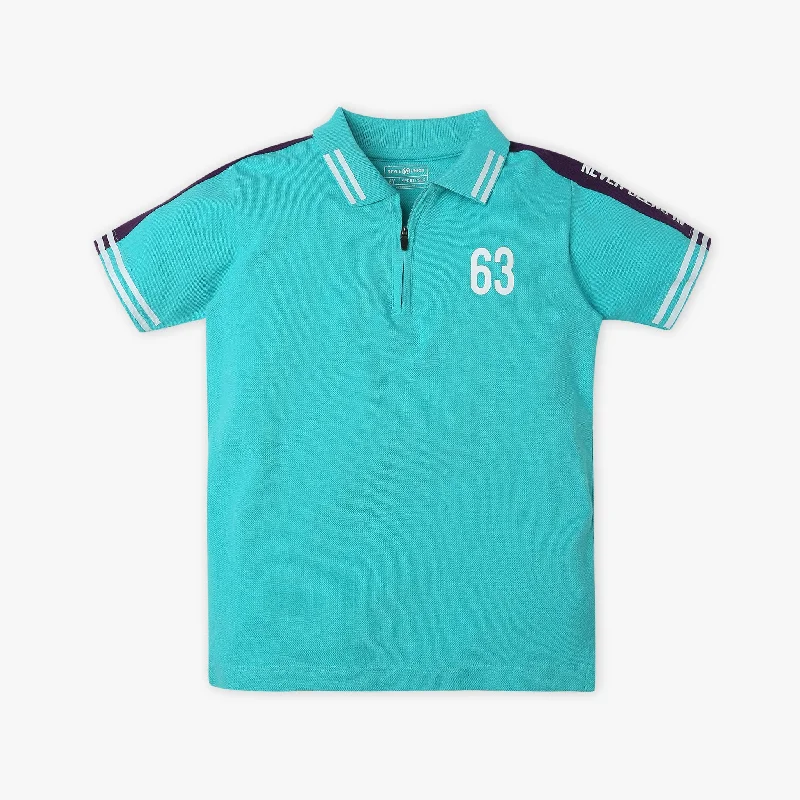 Men's Shirts with Logo EmbossmentsBoy's Regular Fit Graphic T-Shirt