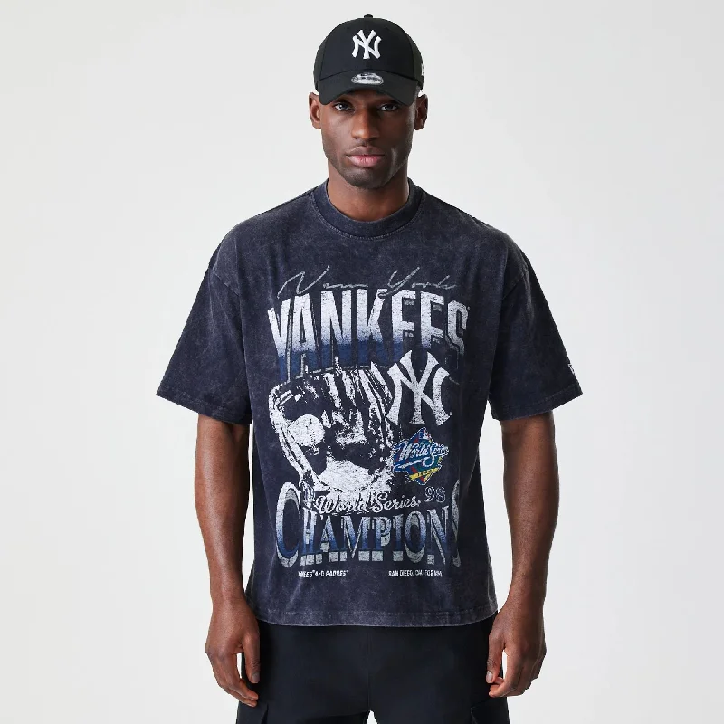 Men's Shirts with Single-Breasted DesignsNew York Yankees Sport Classic Black T-Shirt