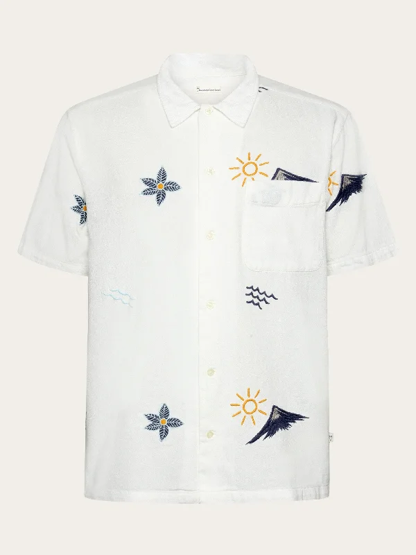 Men's Striped Shirts for a Maritime TwistBox fit short sleeve shirt with embroidery - GOTS/Vegan - Egret