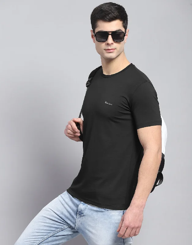 Men's Shirts with Checkered PatternsMen Black Solid Round Neck Half Sleeve T-Shirt