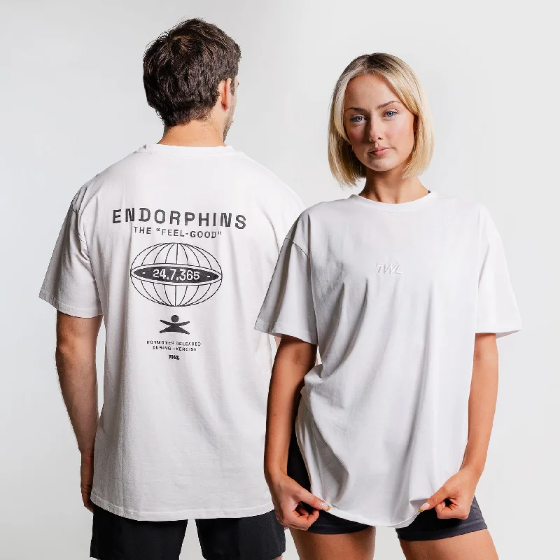 Men's Shirts with Raw-Edge HemlinesTWL - OVERSIZED T-SHIRT - ENDORPHINS - TRIPLE WHITE