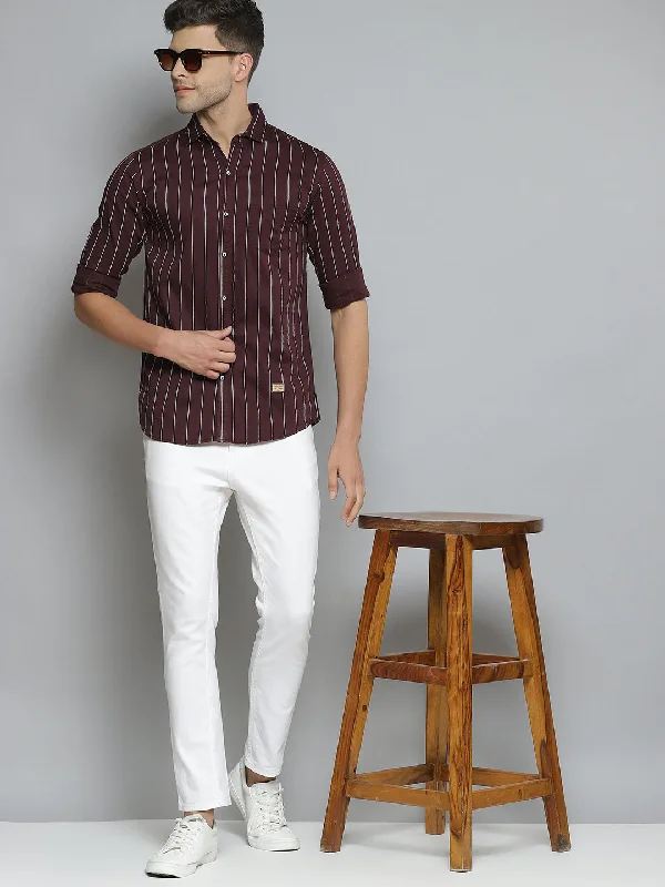 Men's Solid-Colored Shirts for VersatilityMen Burgundy Smart Slim Fit Pinstripes Opaque Striped Casual Shirt