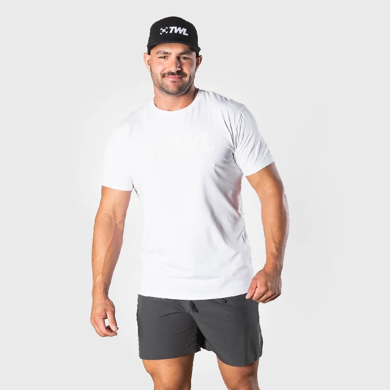 Men's Shirts with Button-Down PocketsTWL - MEN'S EVERYDAY T-SHIRT - TRIPLE WHITE