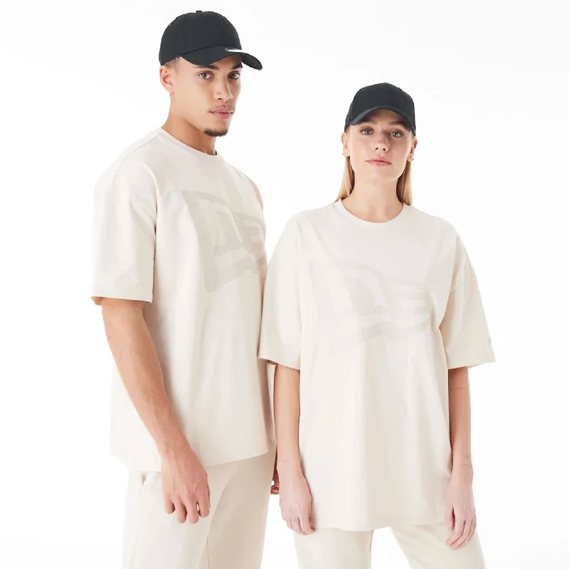 Men's Shirts with Convertible CollarsNew Era Flag Cream Oversized T-Shirt