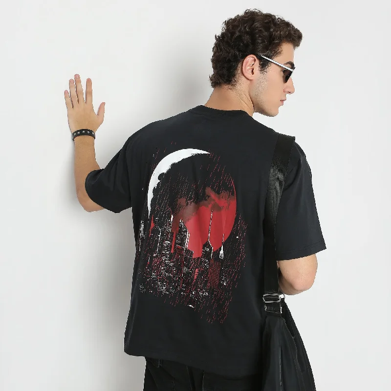 Solid-Colored Men's ShirtsOversize Graphic T-Shirt