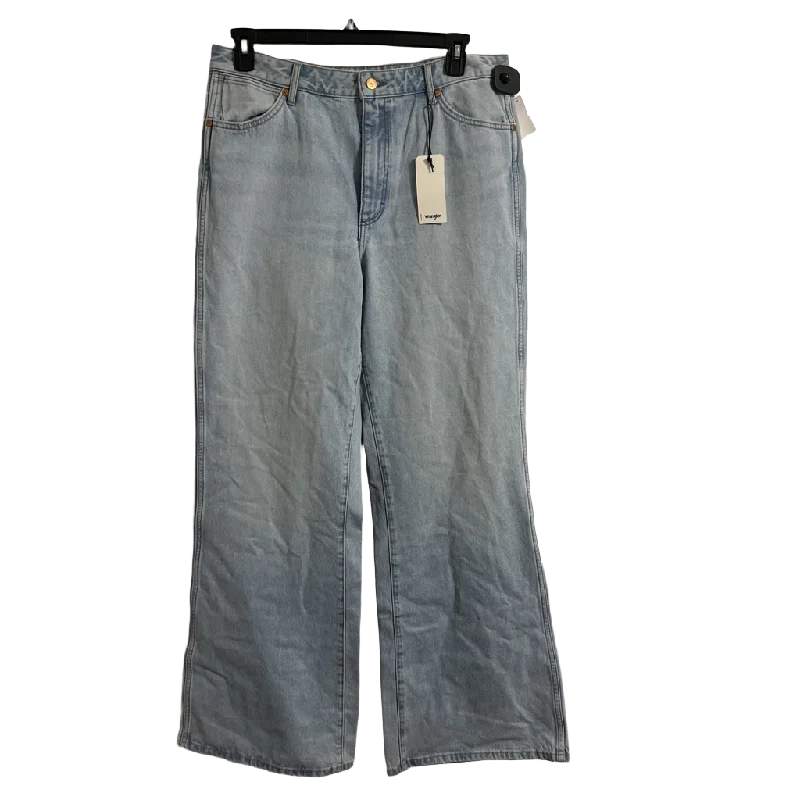 Comfort-Fit Men's JeansJeans Wide Leg By Wrangler  Size: 10
