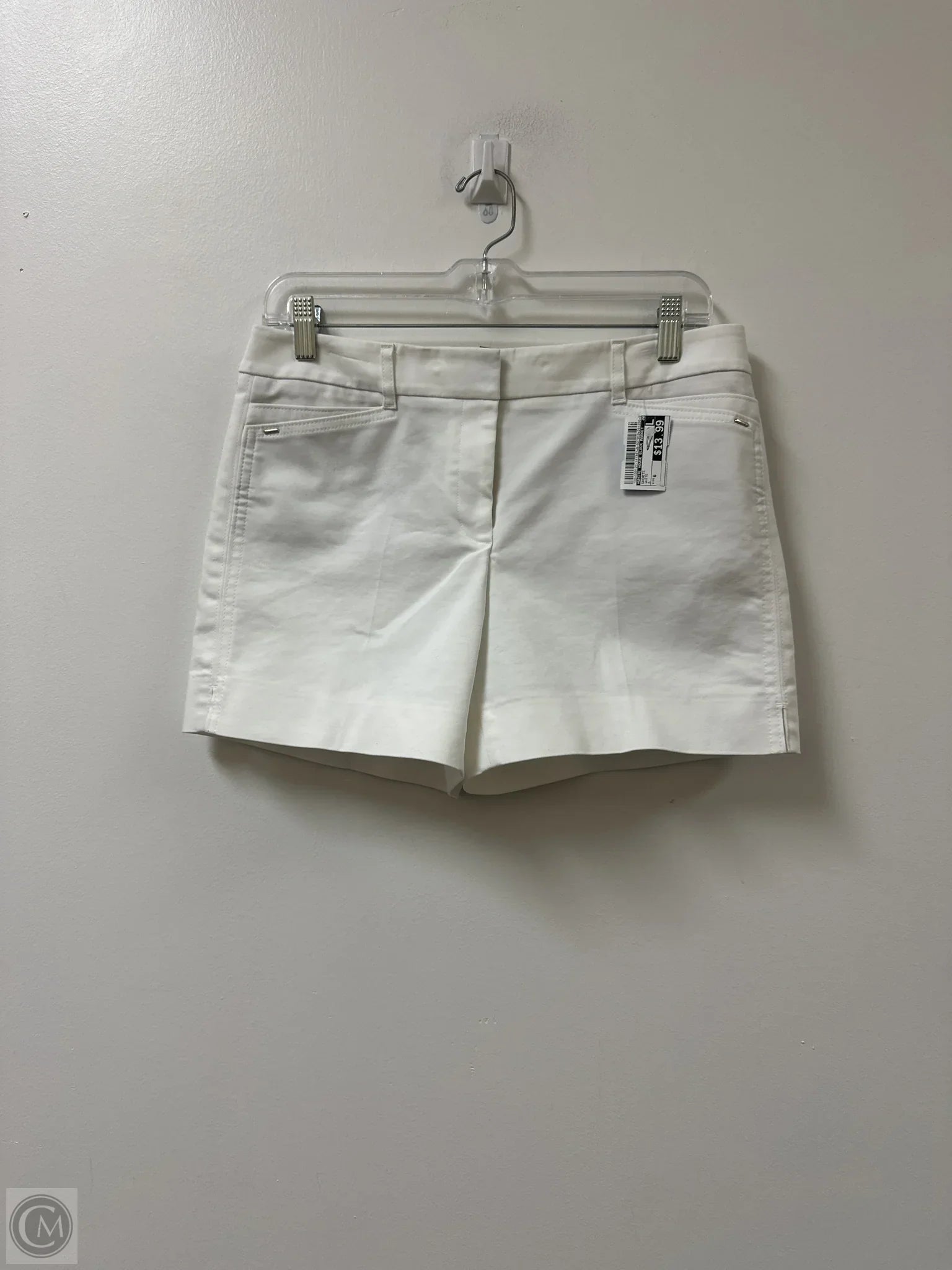 Men's Pants with Embroidered DesignsShorts By White House Black Market In White, Size: 6