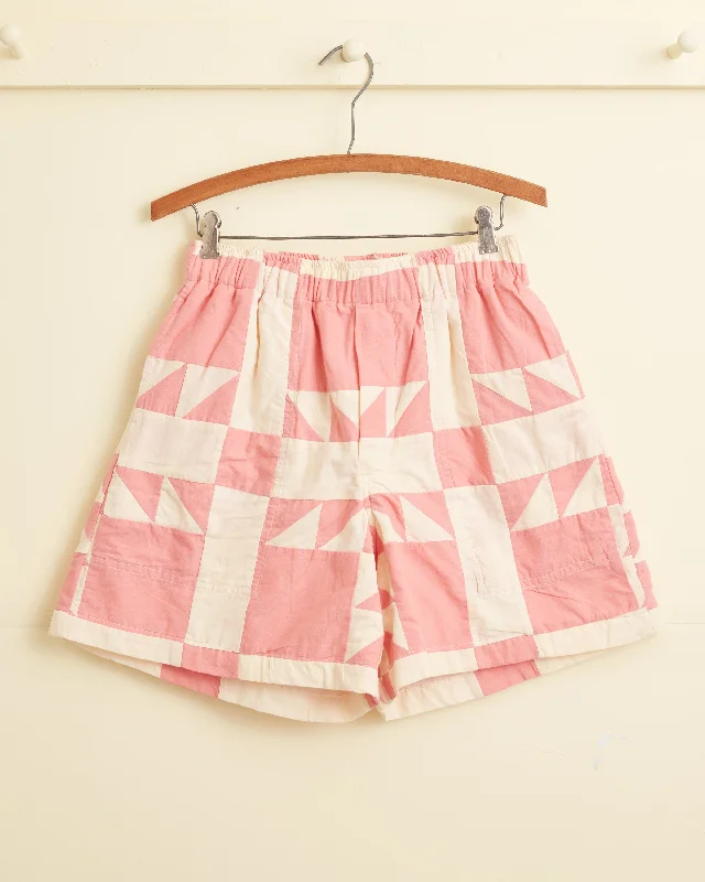 Men's Pants with Wrinkle-Resistant FabricPink Quilt Shorts