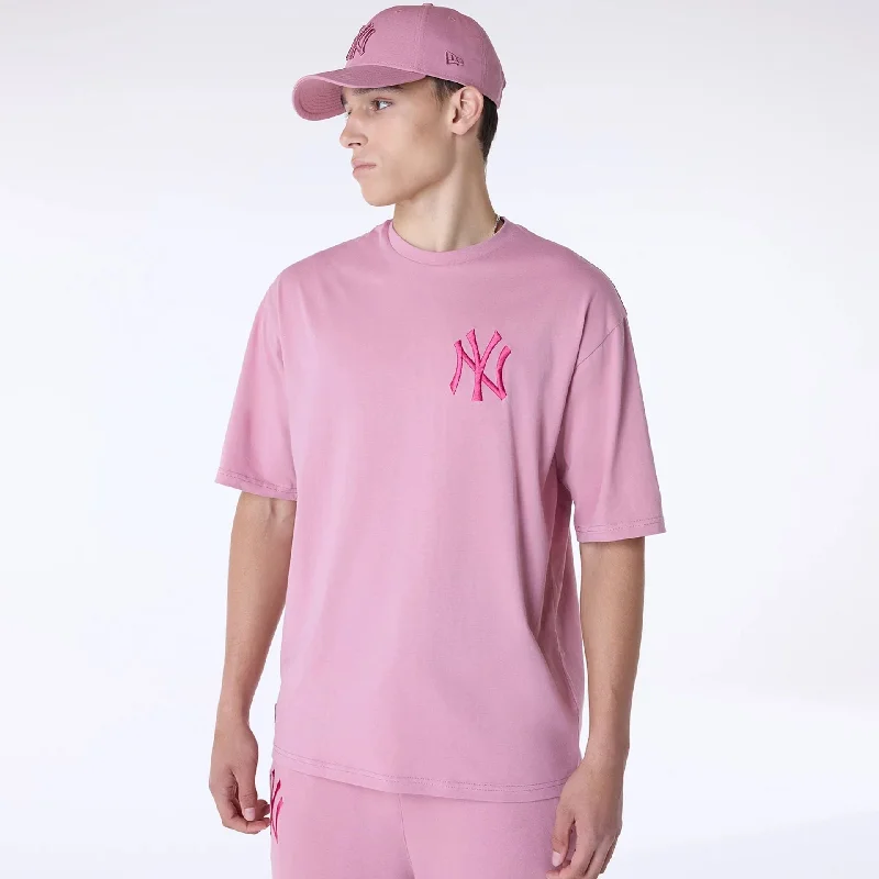 Men's Shirts with Graphic SleevesNew York Yankees MLB League Essential Dark Pink Oversized T-Shirt