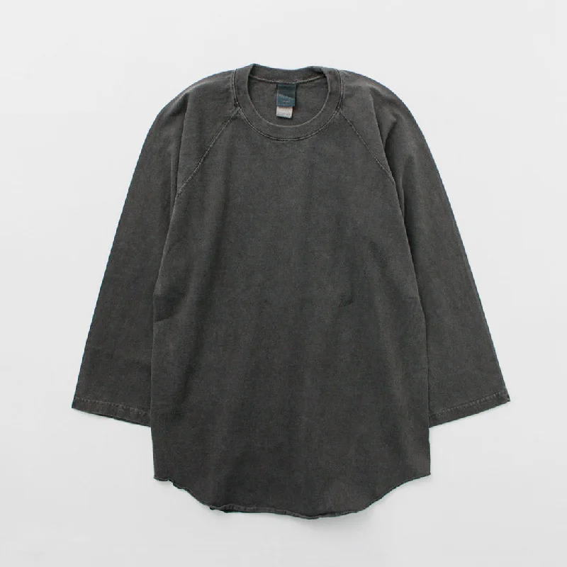 p-black