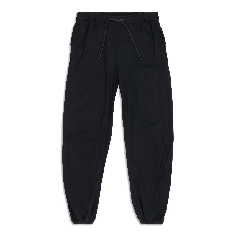 Essential Affinity Mid Rise Jogger - Resale