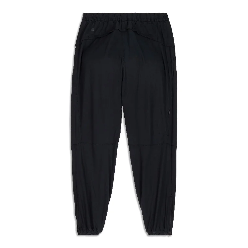 Essential Affinity Mid Rise Jogger - Resale