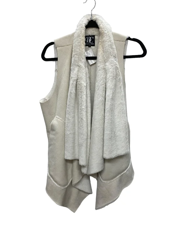 Vest Faux Fur & Sherpa By Clothes Mentor In Cream, Size: L