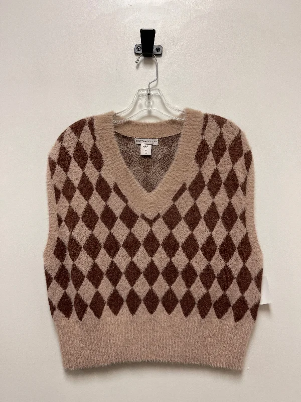 Vest Sweater By Clothes Mentor In Brown, Size: M