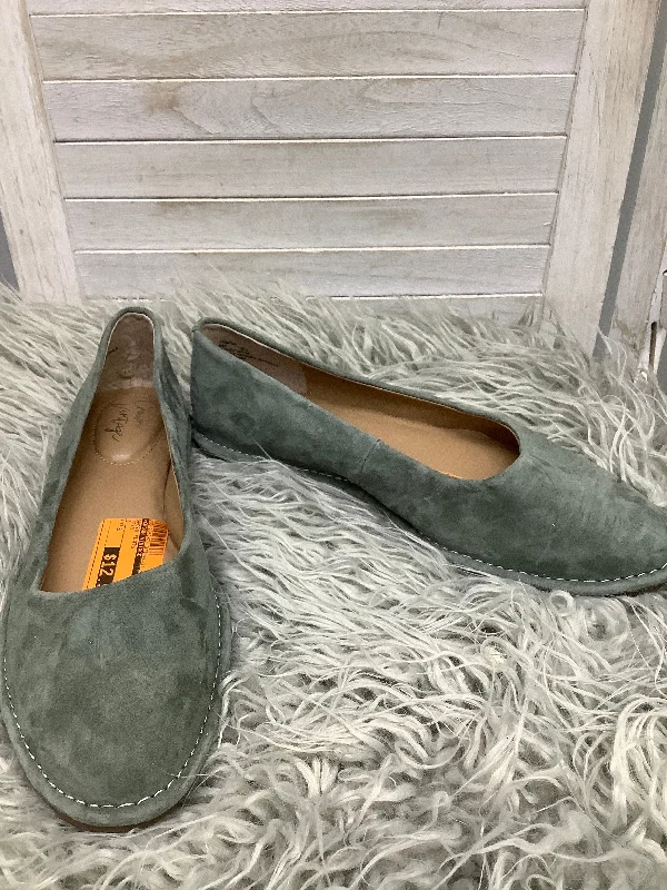 Green Shoes Flats Crown Vintage, Size 8