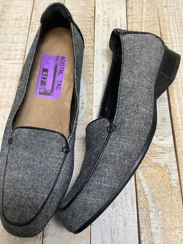 Grey Shoes Flats Clarks, Size 6.5