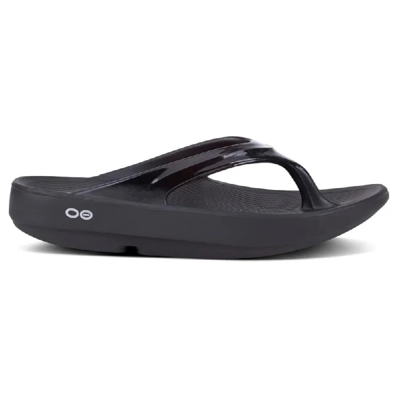 OOFOS OOlala Black Sandal (Unisex)