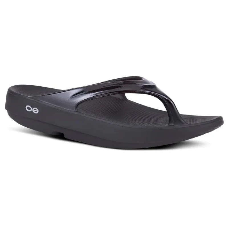 OOFOS OOlala Black Sandal (Unisex)